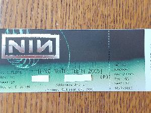 <a href='concert.php?concertid=522'>2005-10-07 - Allstate Arena - Chicago</a>